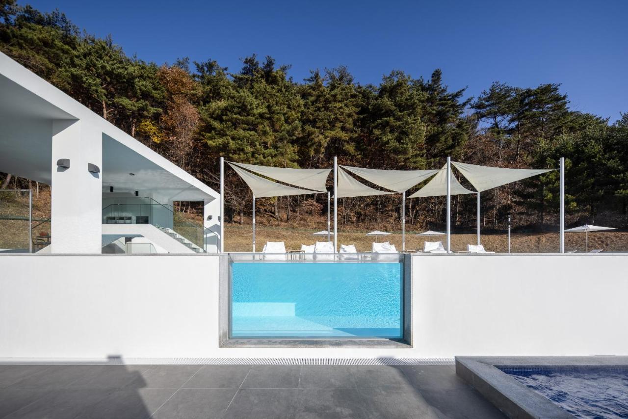 The Suites Hotel Namwon Esterno foto