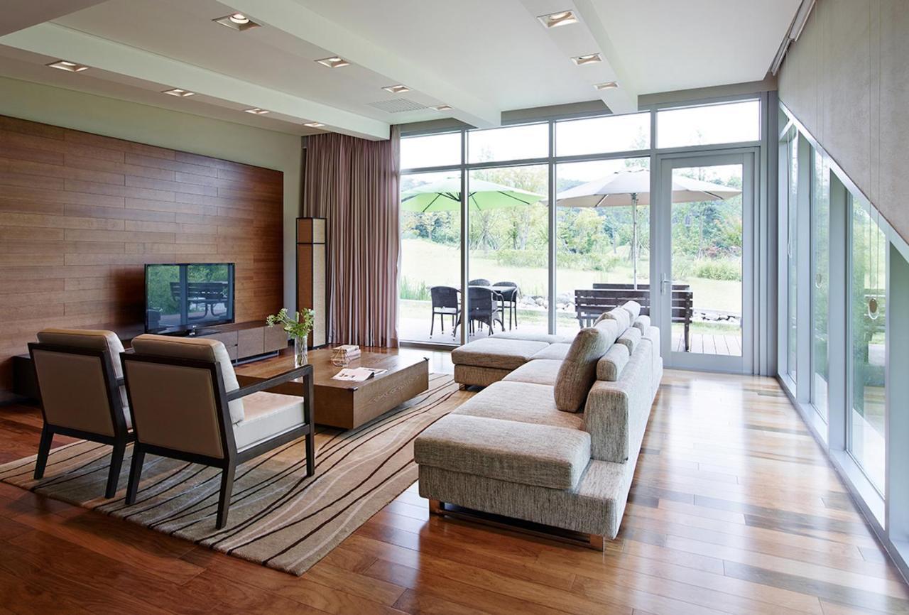 The Suites Hotel Namwon Esterno foto