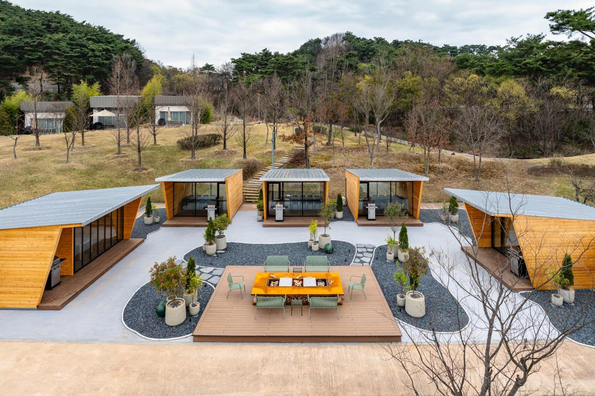 The Suites Hotel Namwon Esterno foto