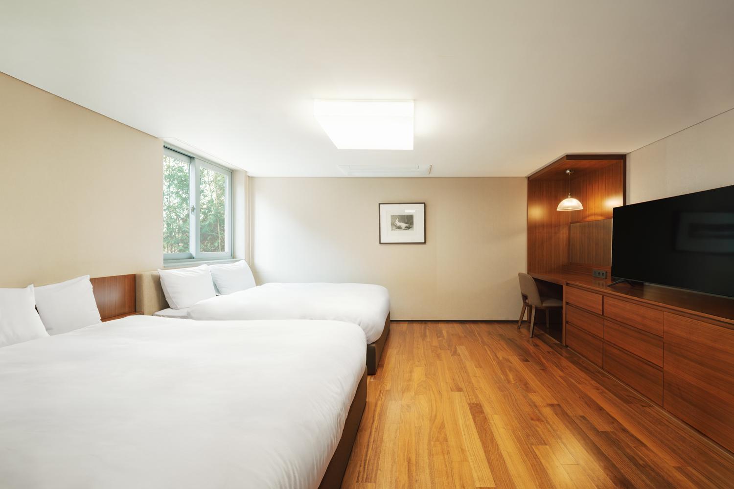 The Suites Hotel Namwon Esterno foto